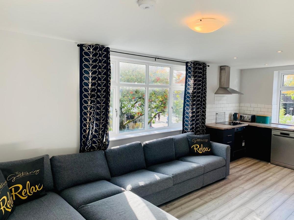 The Lower Gathering - Sleeps Up To 13 Sale Extérieur photo